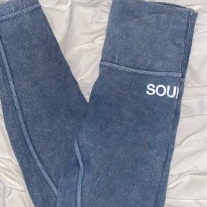 Lululemon x soul cycle light blue wunder under